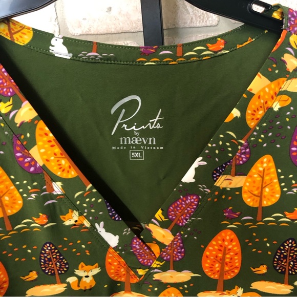 NWT Maevn Prints Fall Animal print short sleeve scrub top size 5X - Picture 7 of 7